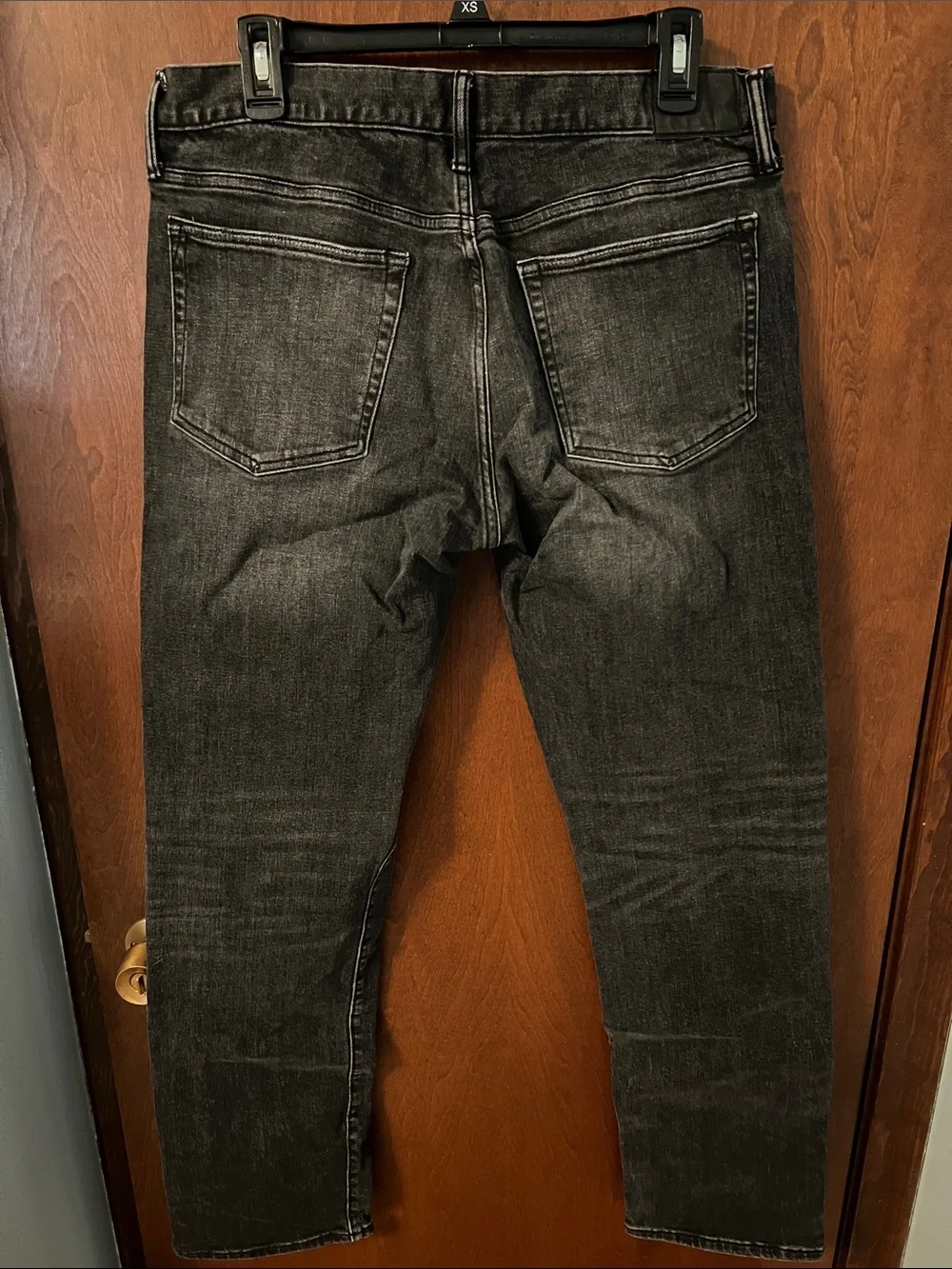 GAP Men's Slim Faded Black Jeans 34x34